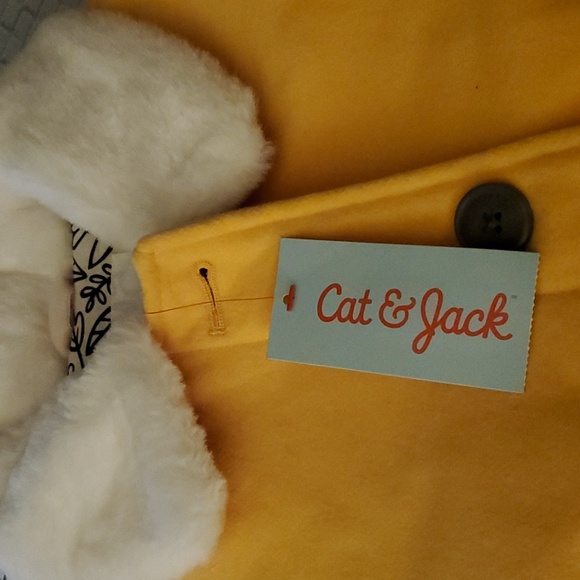 Cat and Jack girls gold color coat NWT - Picture 4 of 4